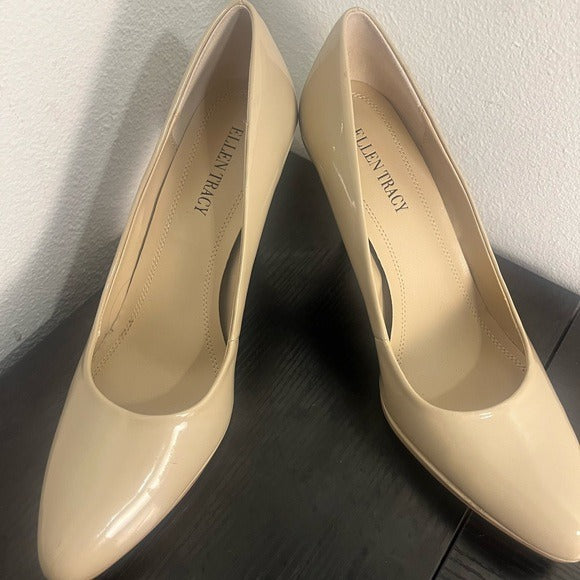 Ellen Tracy Cream Heels Classic Stiletto Design