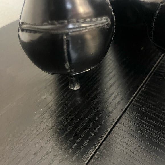 Prada Women's Black Leather Kitten Heels 👠